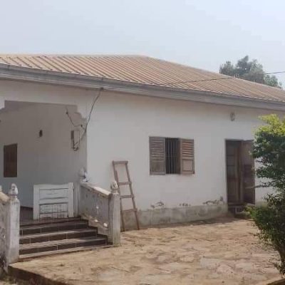 Happy (Nguem) Somptueuse Villa à Vendre sur une Superficie Totale de : 640m²