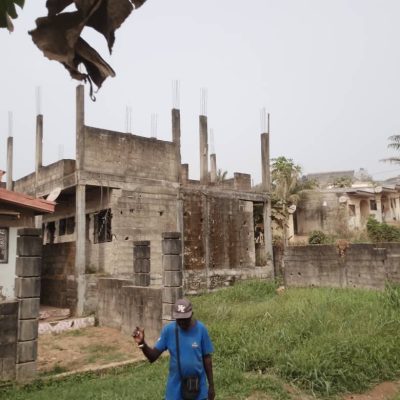 Terrain titré à vendre à Bonamoussadi d'une superficie de 201m²,